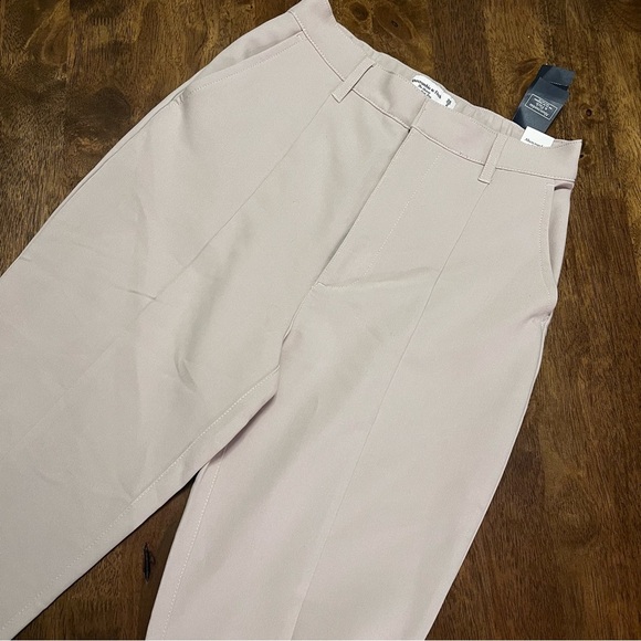 NWT Abercrombie & Fitch Ultra High Rise Pants Skinny Split Hem Trousers 26 / 2 - Picture 2 of 13